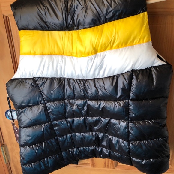 Mens vest - Picture 7 of 12